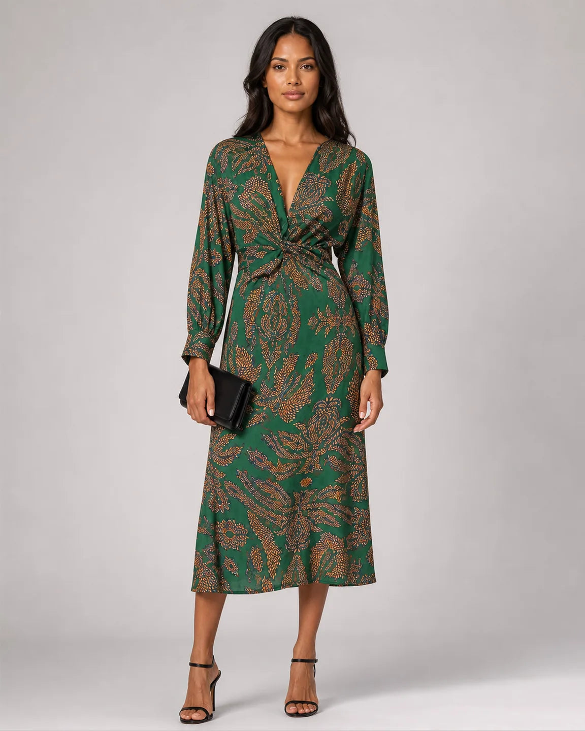 Elsa-Jane Elegant summer dress in Green — full-body studio view