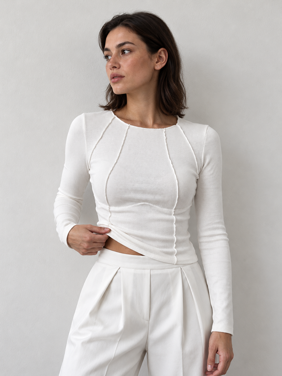 Langarmshirt mit Paspeln – Wollweiß – Vorderansicht