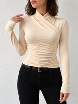 Tailliertes Shirt mit überkreuztem Ausschnitt und Falten – Apricot, Ansicht 4