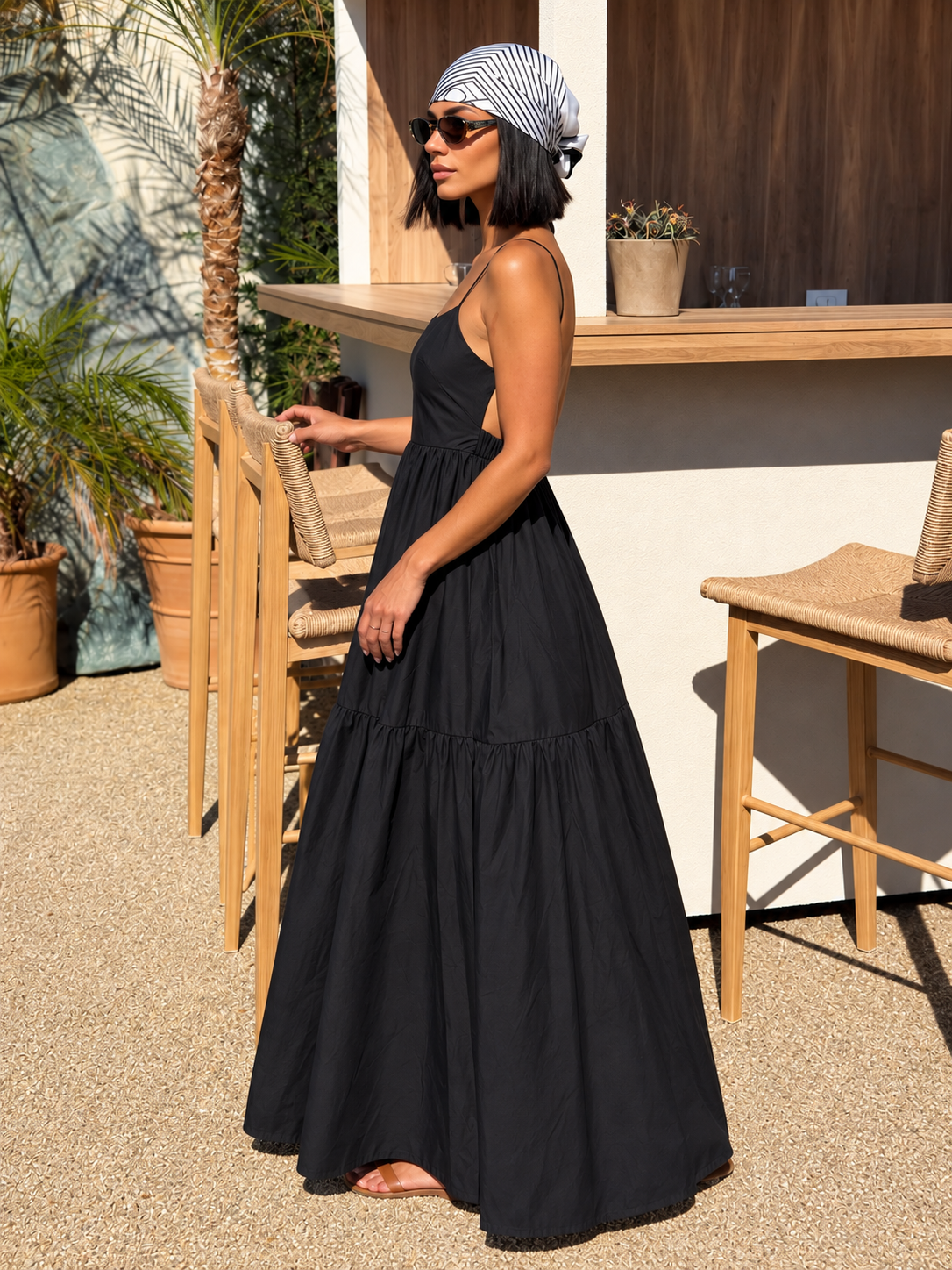 Langes rückenfreies Kleid – Schwarz, Ansicht 2