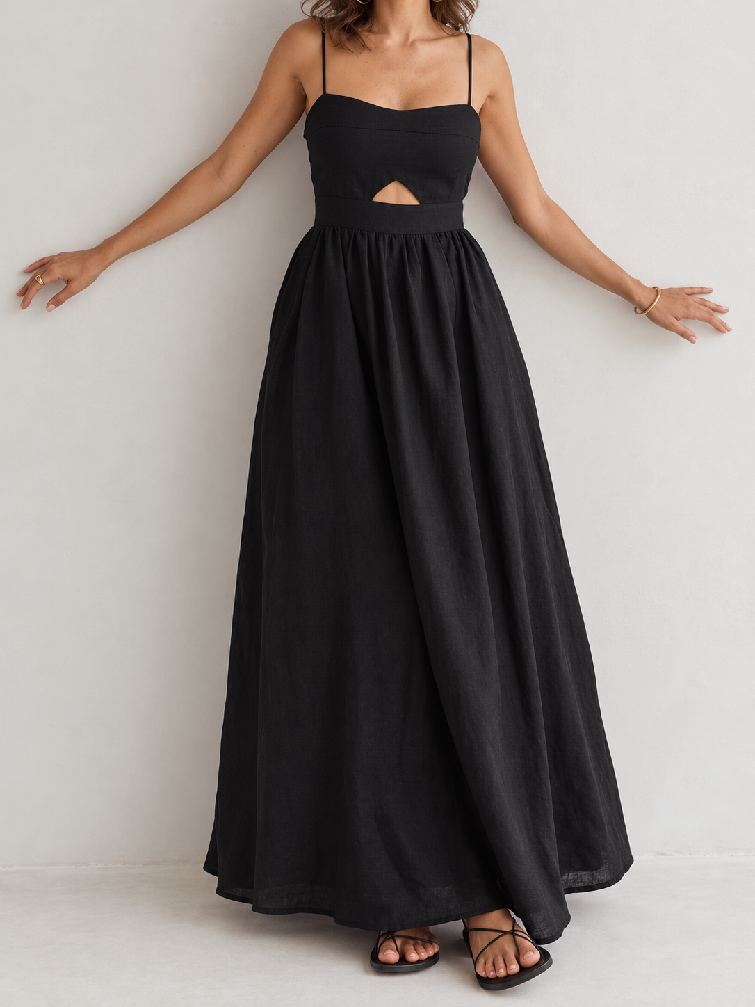 Ärmelloses Baumwoll-Maxikleid mit Taschen und Cut-outs – Schwarz, Ansicht 2