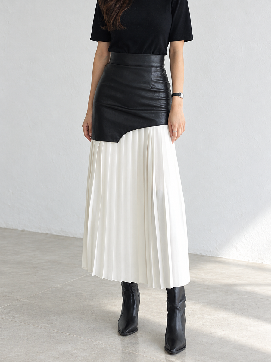 Asymmetrischer Plissee-Maxirock aus Chiffon und Kunstleder – Weiß