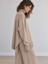 Strick-Set mit Rollkragen und Hose – Camel, Ansicht 5