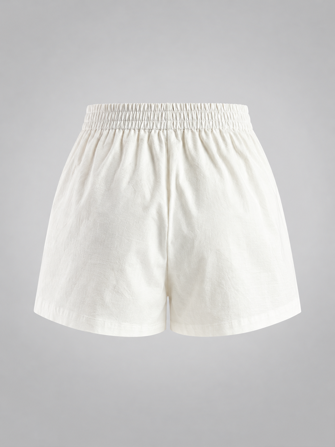 Set mit rückenfreiem Neckholder-Top und Shorts – Weiß, Ansicht 13