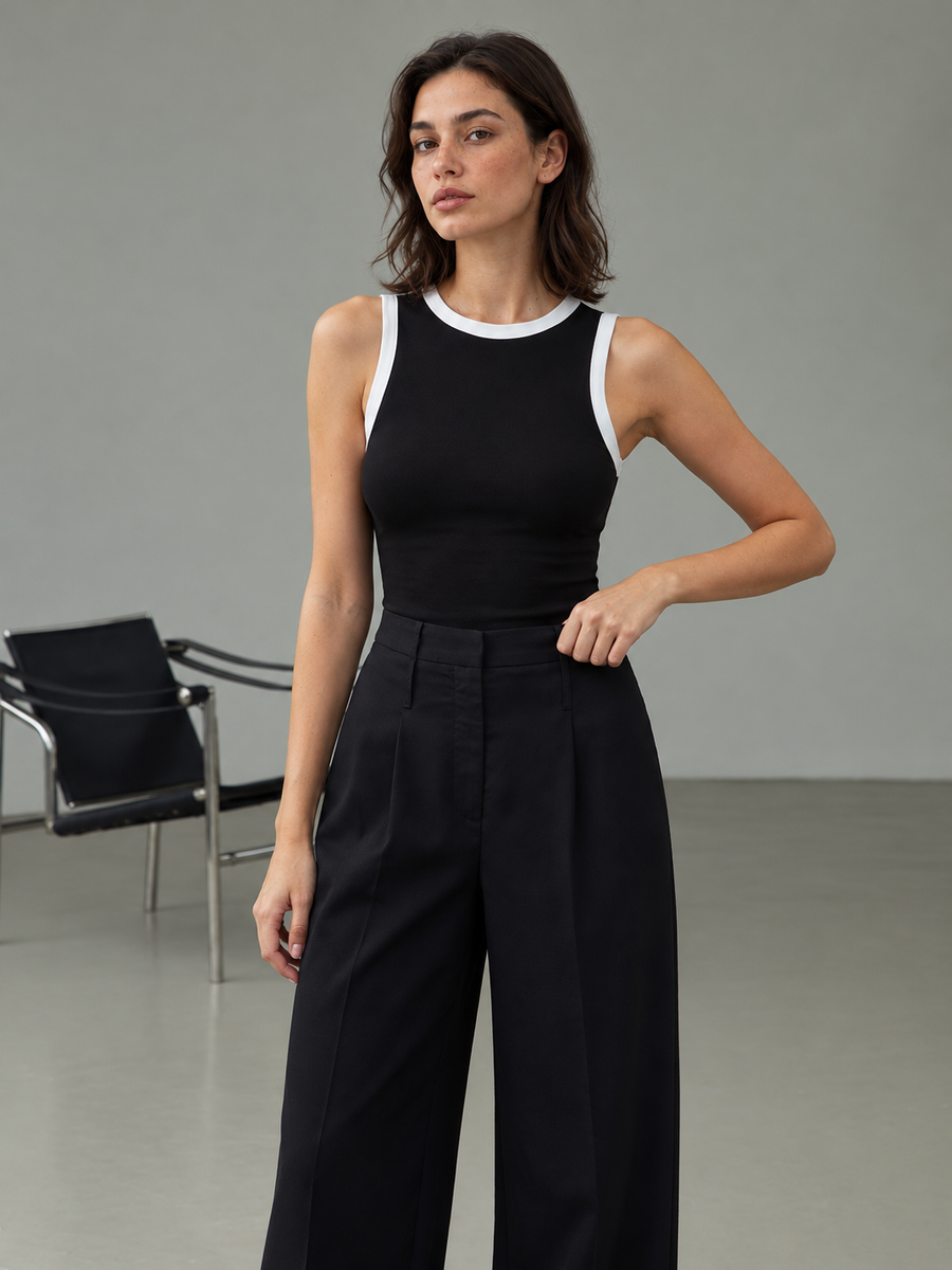 Tanktop mit Kontrastbesatz – Schwarz