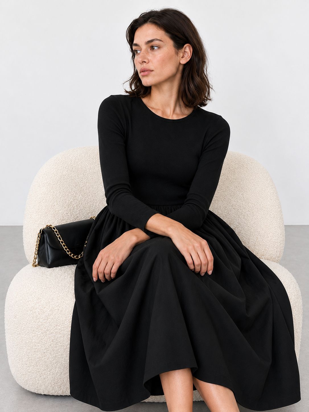 Langes Langarmkleid mit Taschen – Schwarz, Ansicht 4